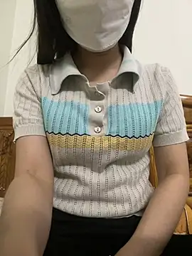 Tuongvy05 online show from March 21, 2025, 4:29 pm