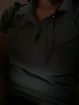 Tuongvy05 online show from October 19, 2025, 4:40 pm