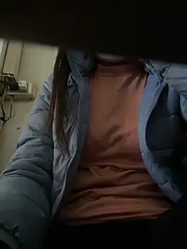 Tuongvy05 online show from February 11, 2026, 8:08 am