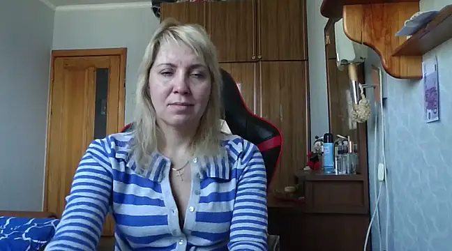 IrinaB1 online show from February 27, 2025, 9:11 am