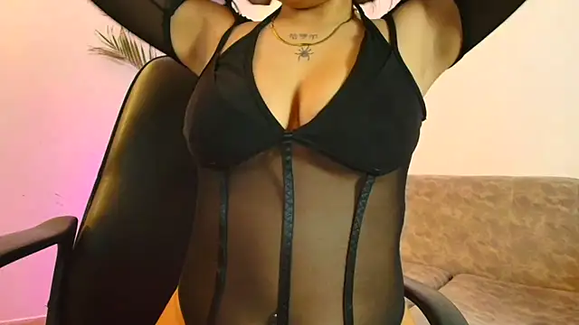 Susana hank2 online show from November 12, 2025, 7:24 pm