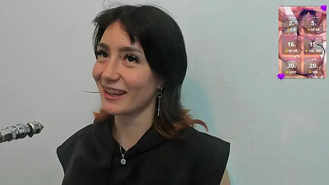 lizzy davis 1 online show from March 1, 2026, 4:03 am