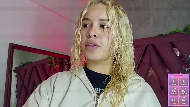 Haelycute online show from February 7, 2026, 12:31 pm