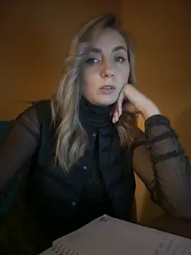 Crazy-Rosa online show from January 14, 2025, 2:53 pm