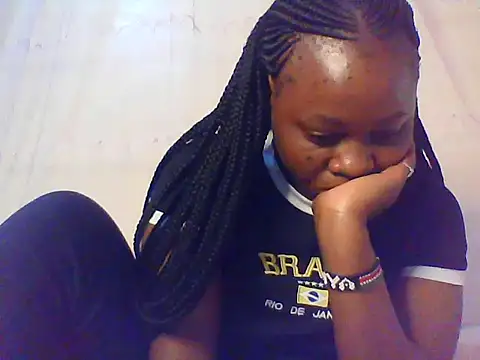 EBONYVANILLA02 online show from October 17, 2025, 1:20 am