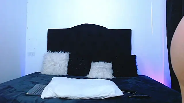 Jennifer Louisee online show from December 12, 2024, 4:15 am