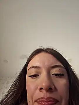 valery mora online show from January 8, 2025, 1:52 pm