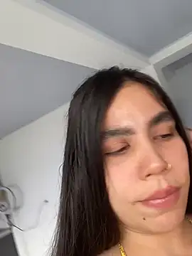 Snapshot of Cuteandhornyy chatting on March 15, 2026, 9:32 pm Cuteandhornyy online show from March 15, 2026, 9:32 pm