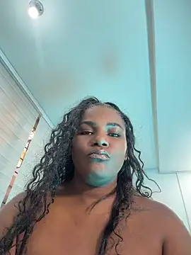Snapshot of MAREIA_25 chatting on May 7, 2026, 3:28 pm MAREIA 25 online show from May 7, 2026, 3:28 pm