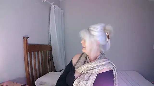 Snapshot of Miahotmilf chatting on January 29, 2025, 6:50 pm Miahotmilf online show from January 29, 2025, 6:50 pm