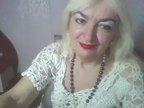 Snapshot of Meri798 chatting on December 4, 2024, 11:52 am Meri798 online show from December 4, 2024, 11:52 am