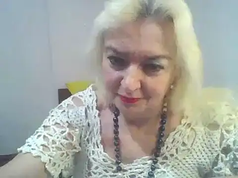 Snapshot of Meri798 chatting on December 18, 2024, 5:31 pm Meri798 online show from December 18, 2024, 5:31 pm