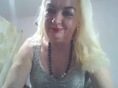 Snapshot of Meri798 chatting on December 22, 2024, 4:27 pm Meri798 online show from December 22, 2024, 4:27 pm