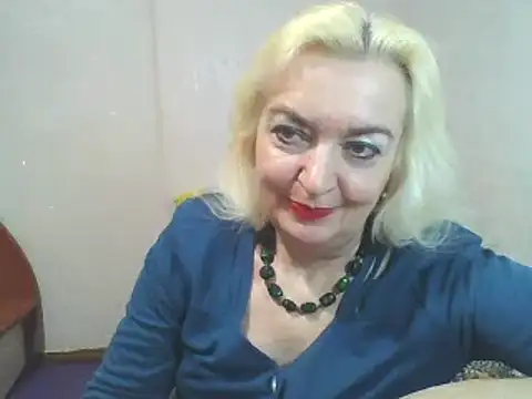 Snapshot of Meri798 chatting on January 17, 2025, 10:45 pm Meri798 online show from January 17, 2025, 10:45 pm