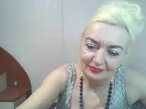 Snapshot of Meri798 chatting on January 19, 2025, 10:06 pm Meri798 online show from January 19, 2025, 10:06 pm