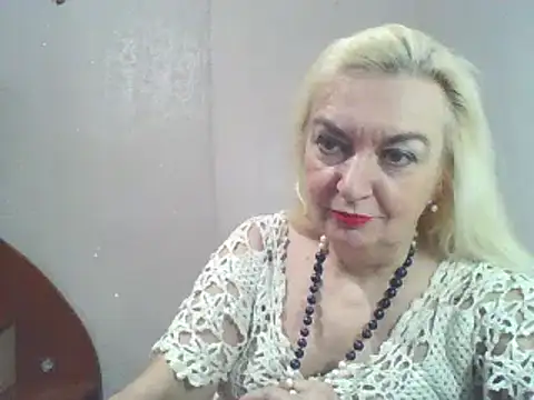 Snapshot of Meri798 chatting on February 1, 2025, 5:39 am Meri798 online show from February 1, 2025, 5:39 am