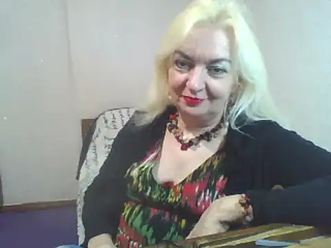 Snapshot of Meri798 chatting on February 15, 2025, 8:43 pm Meri798 online show from February 15, 2025, 8:43 pm