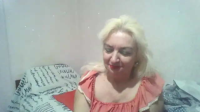 Snapshot of Meri798 chatting on March 1, 2025, 10:10 pm Meri798 online show from March 1, 2025, 10:10 pm