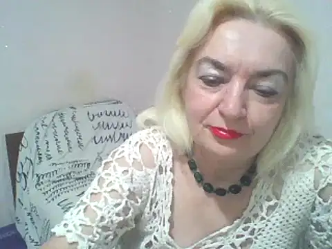 Snapshot of Meri798 chatting on September 11, 2025, 8:20 pm Meri798 online show from September 11, 2025, 8:20 pm