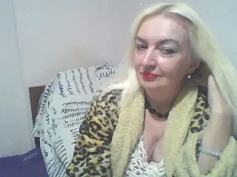 Snapshot of Meri798 chatting on September 27, 2025, 7:52 pm Meri798 online show from September 27, 2025, 7:52 pm
