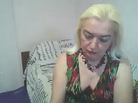 Snapshot of Meri798 chatting on October 9, 2025, 10:57 am Meri798 online show from October 9, 2025, 10:57 am