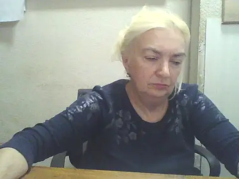 Snapshot of Meri798 chatting on October 13, 2025, 7:25 pm Meri798 online show from October 13, 2025, 7:25 pm