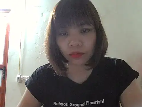 Angela-Eira online show from October 7, 2025, 8:50 pm