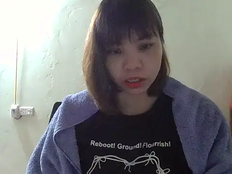 Angela-Eira online show from October 29, 2025, 9:27 pm