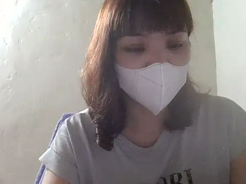 Angela-Eira online show from April 16, 2026, 9:04 pm