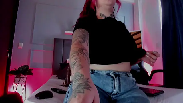 Lissy  Addams online show from February 4, 2025, 7:44 pm