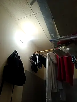 Dakary hot online show from October 29, 2025, 7:37 pm