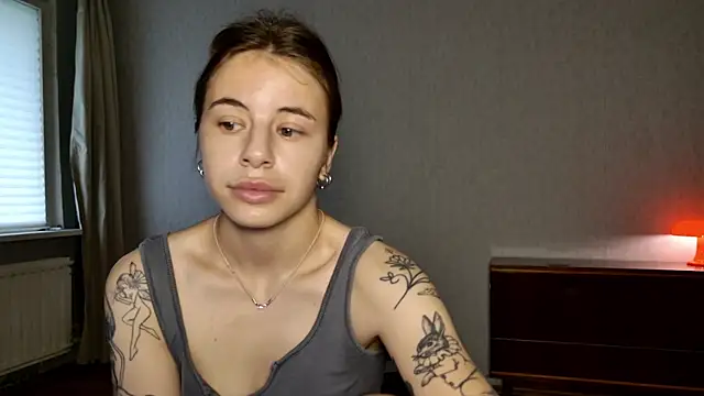 Snapshot of MazzyDoll chatting on July 5, 2026, 6:09 am MazzyDoll online show from July 5, 2026, 6:09 am