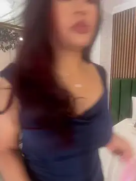 MonicaMoret online show from March 28, 2026, 12:38 pm