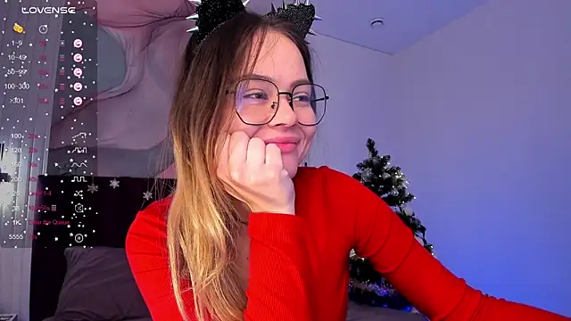 Snapshot of Kelly_Cuutie chatting on December 28, 2024, 4:41 am Kelly Cuutie online show from December 28, 2024, 4:41 am