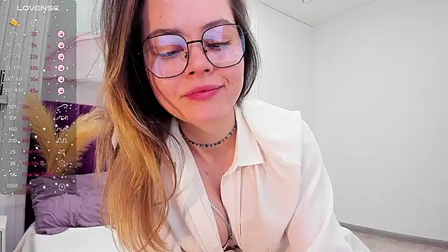 Snapshot of Kelly_Cuutie chatting on January 24, 2025, 5:10 am Kelly Cuutie online show from January 24, 2025, 5:10 am