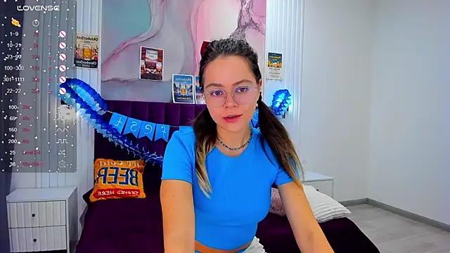 Snapshot of Kelly_Cuutie chatting on September 26, 2025, 12:36 am Kelly Cuutie online show from September 26, 2025, 12:36 am