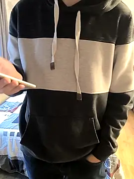 Naked Ben online show from September 26, 2025, 2:43 pm