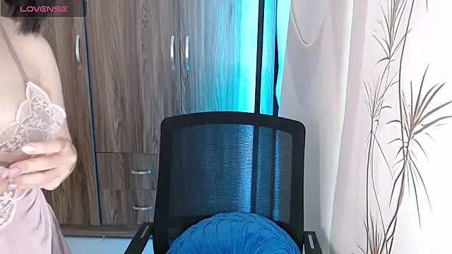 Baby Claraa online show from September 13, 2025, 6:46 am