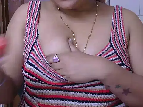 Manpreet cute online show from December 13, 2025, 7:53 pm