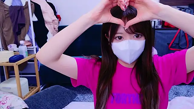 Snapshot of yuki-chi chatting on February 14, 2025, 4:41 pm yuki-chi online show from February 14, 2025, 4:41 pm