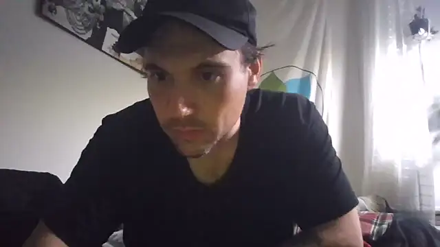 Snapshot of notsure353 chatting on October 25, 2025, 10:23 am notsure353 online show from October 25, 2025, 10:23 am