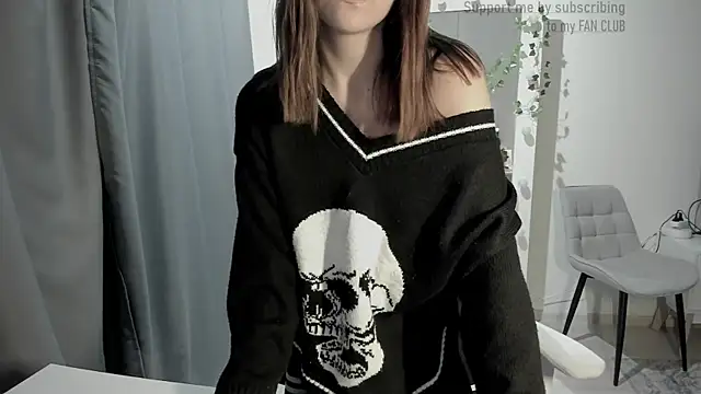 MashkaRay online show from September 12, 2025, 3:45 pm