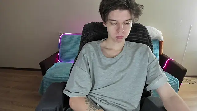 Liam sexy1 online show from December 2, 2024, 5:04 am