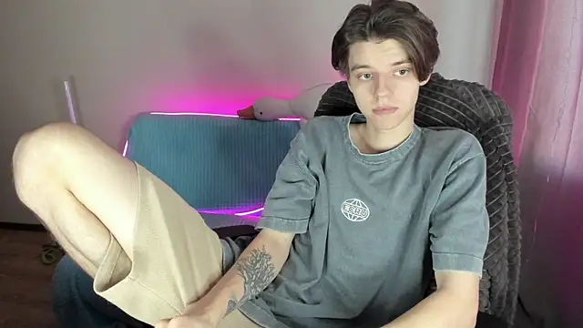 Liam sexy1 online show from February 19, 2025, 2:23 pm