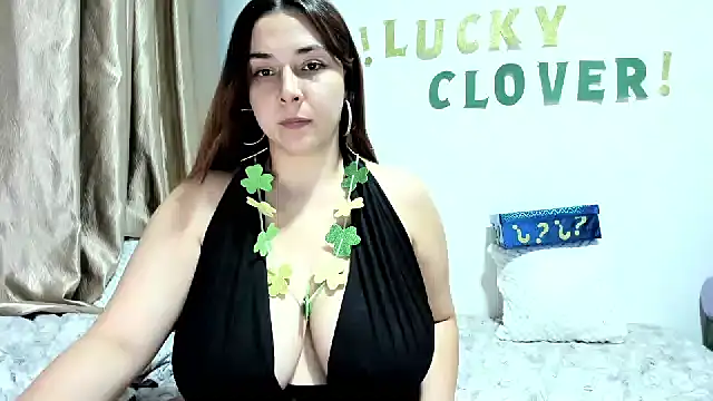 SuzyGamingFairy online show from March 23, 2026, 12:14 am