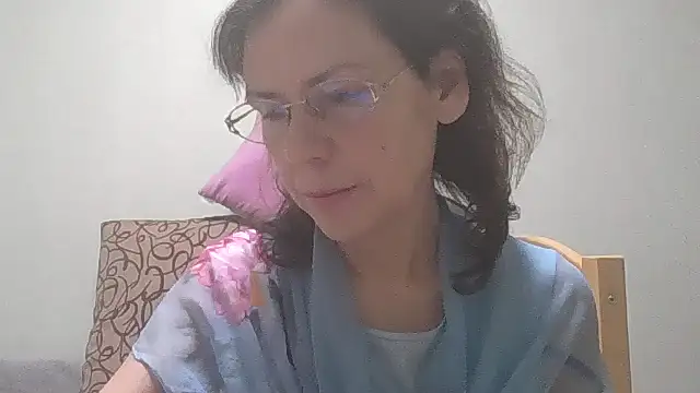 HollyJewel online show from January 21, 2025, 6:12 pm