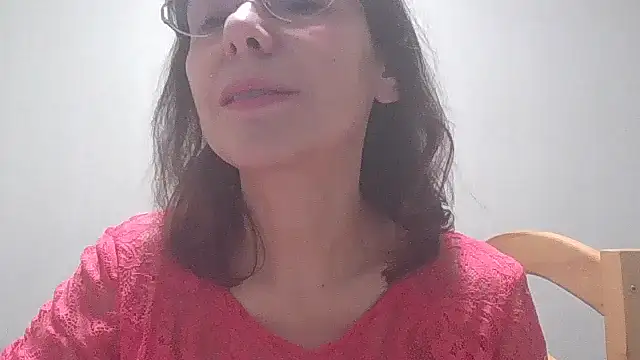 HollyJewel online show from February 10, 2025, 7:28 pm