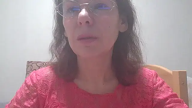 HollyJewel online show from February 21, 2025, 5:53 pm