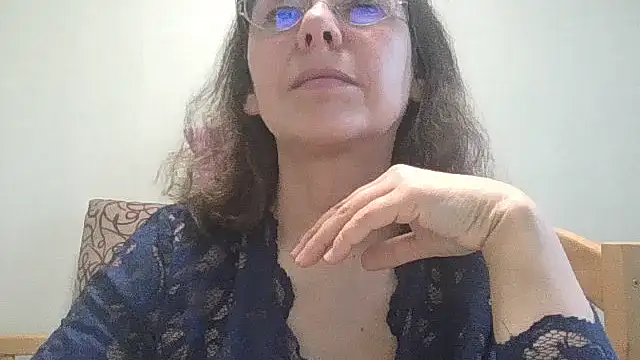 HollyJewel online show from March 12, 2026, 2:23 pm