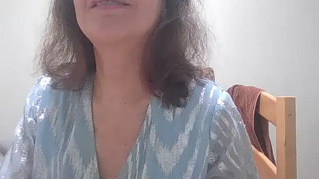 HollyJewel online show from March 18, 2026, 5:27 pm